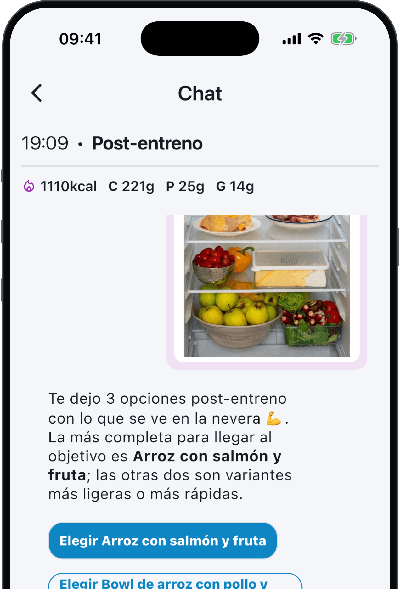 Chat con el coach proponiendo opciones de comida post-entreno a partir de una foto de la nevera